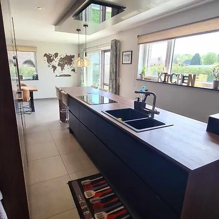 Maison De Pour Maximum 6 Personnes Avec Piscine Villa